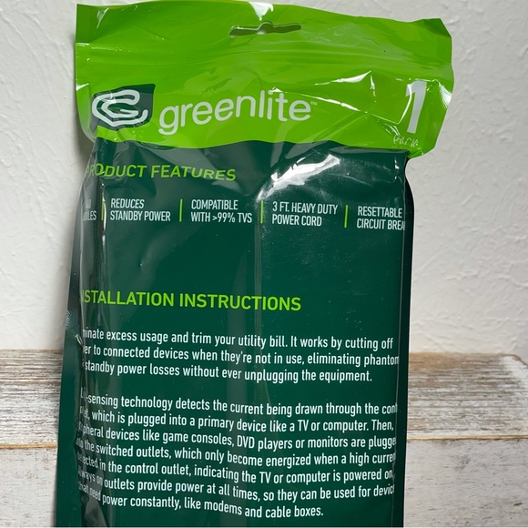 One Greenlite Tier 1 Advanced 7 Outlet Surge Power Strip 1440 Joules For TV, PC - Picture 9 of 16